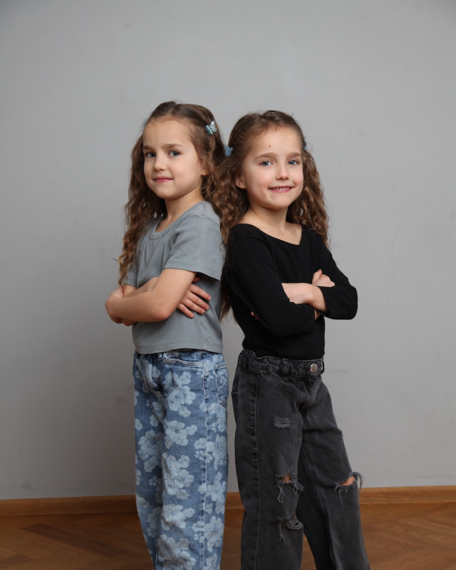 Talent kids twins 4