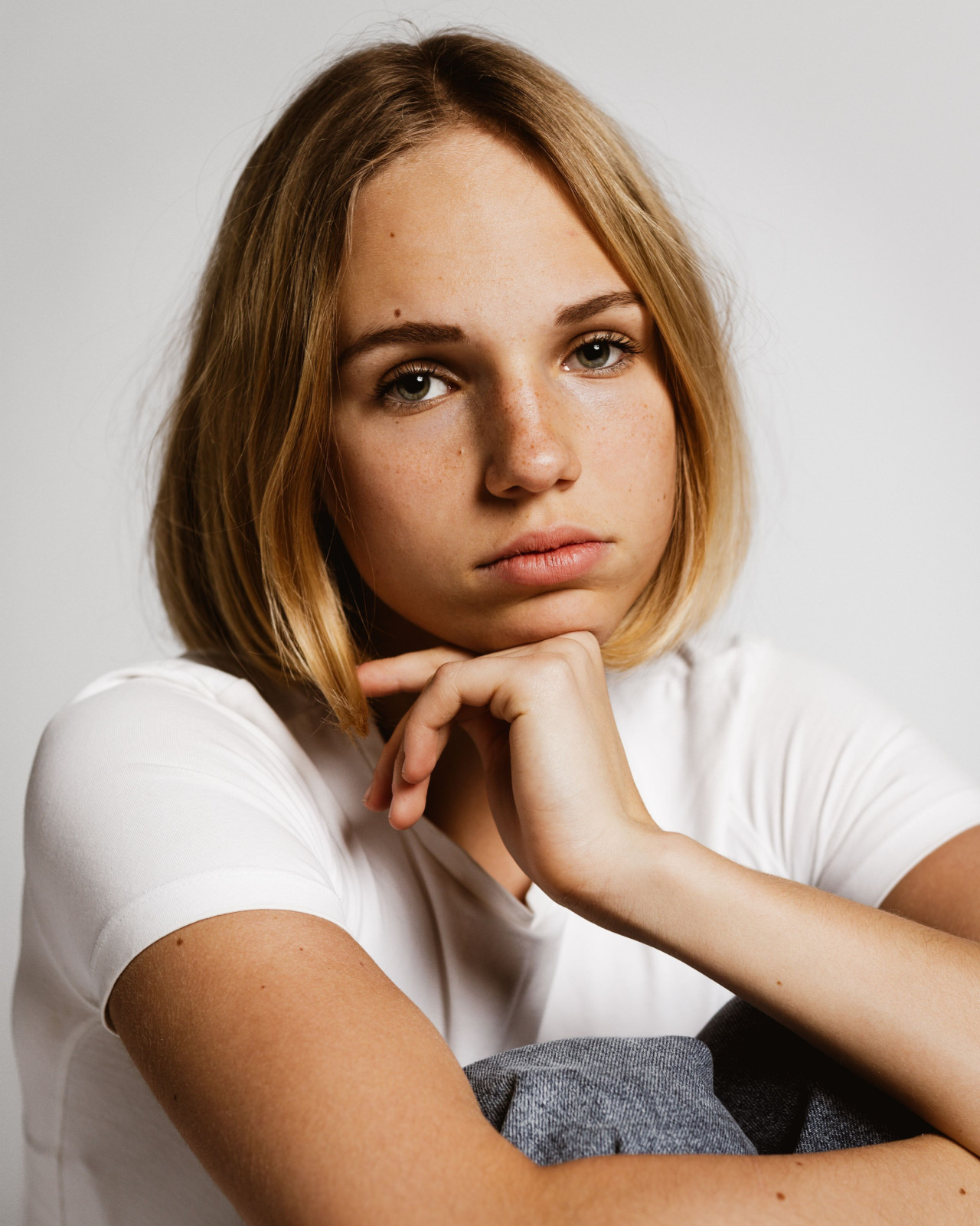 20 liisbet p main book agency icon